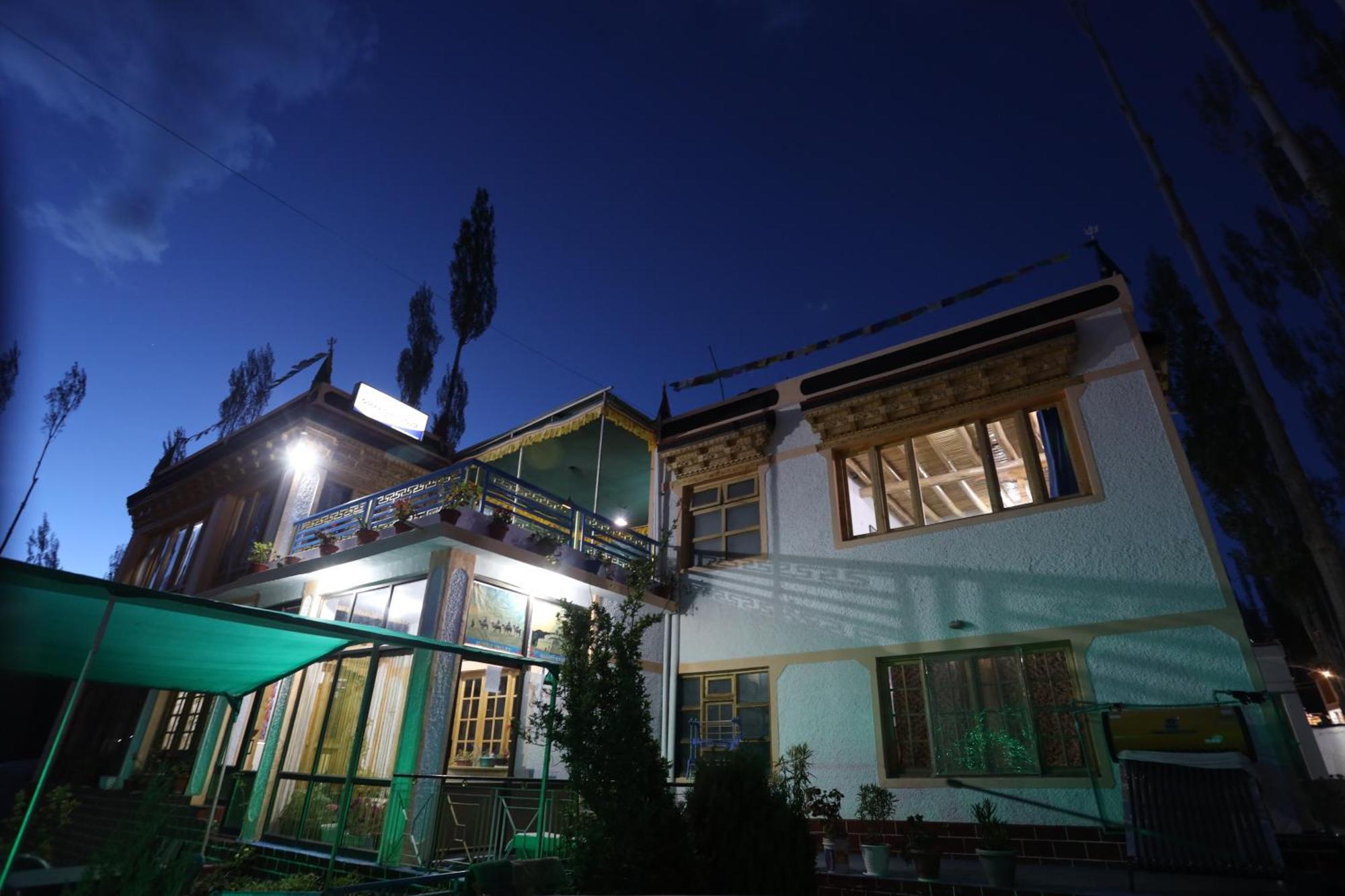 Odbar Guest House Best Guest House At Leh Ladakh Zewnętrze zdjęcie